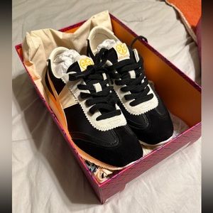 tory burch hank sneakers from nordstrom never worn
